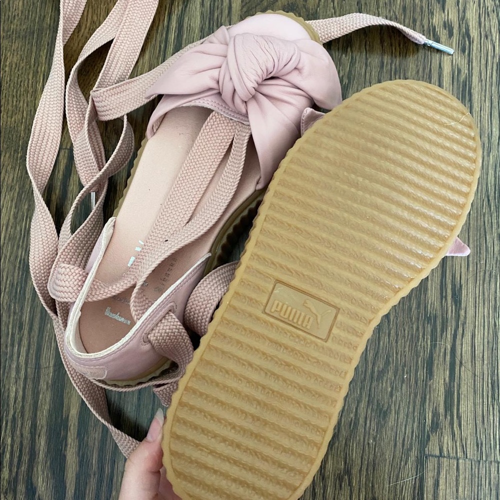 Shoes - Picture 3 of 4